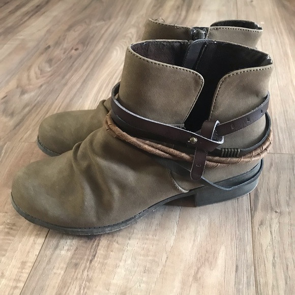 Vintage style Boot-ies - Picture 5 of 9